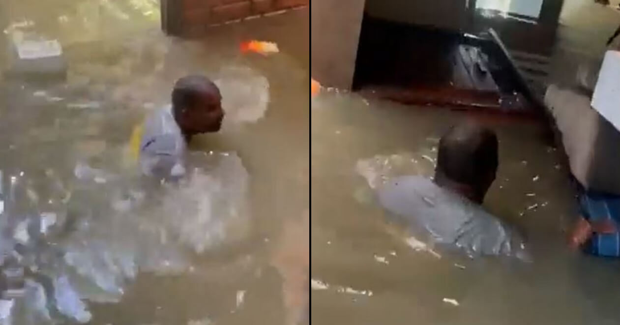 બેંગલુરુમાં વરસાદને કારણે શહેર થઇ રહ્યું છે પાણી પાણી, આ વ્યક્તિ પોતાના જ ઘરમાં પાણીમાં સ્વિમિંગ કરીને પહોંચ્યો, જુઓ વીડિયો